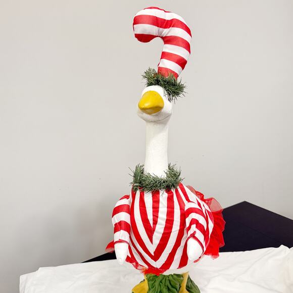 Porch Goose Christmas Outfits Bundle - 7 Santa Candy Cane Snowman Tree - Picture 5 of 12